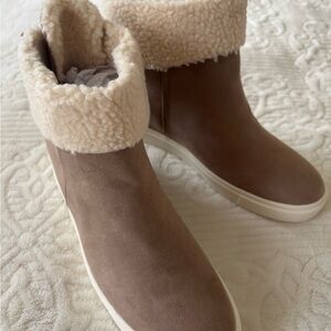 Cozy Cream and Brown Women's Boots
